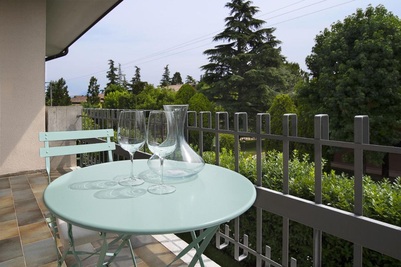 Apartmán Baseventuno 4 Bilocale Sirmione Exteriér fotografie